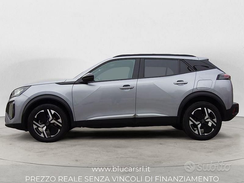 Usata Peugeot 2008 Allure 102 CV (75 kW) 2024 Grigio SUV