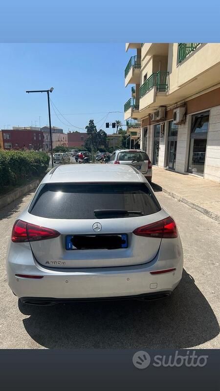 Usata Mercedes A180 Advanced 109 CV (80 kW) 2023 Grigio Utilitaria