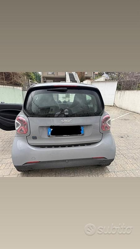 Usata Smart ForTwo Electric Drive 52 kW (71 CV) 2020 Grigio Cabrio