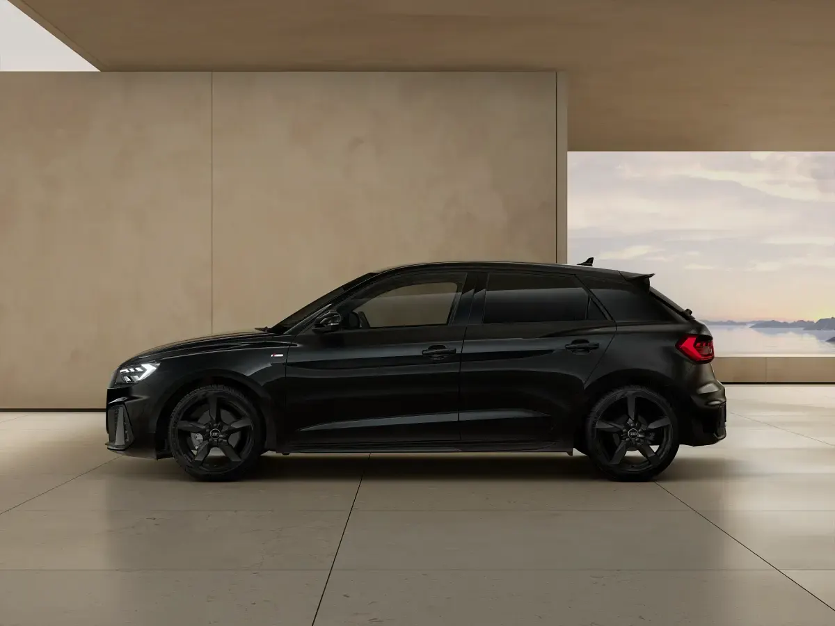 Nuova Audi A1 Sportback S-Line 116 CV (85 kW) 2026 Nero mythos metallizzato Utilitaria