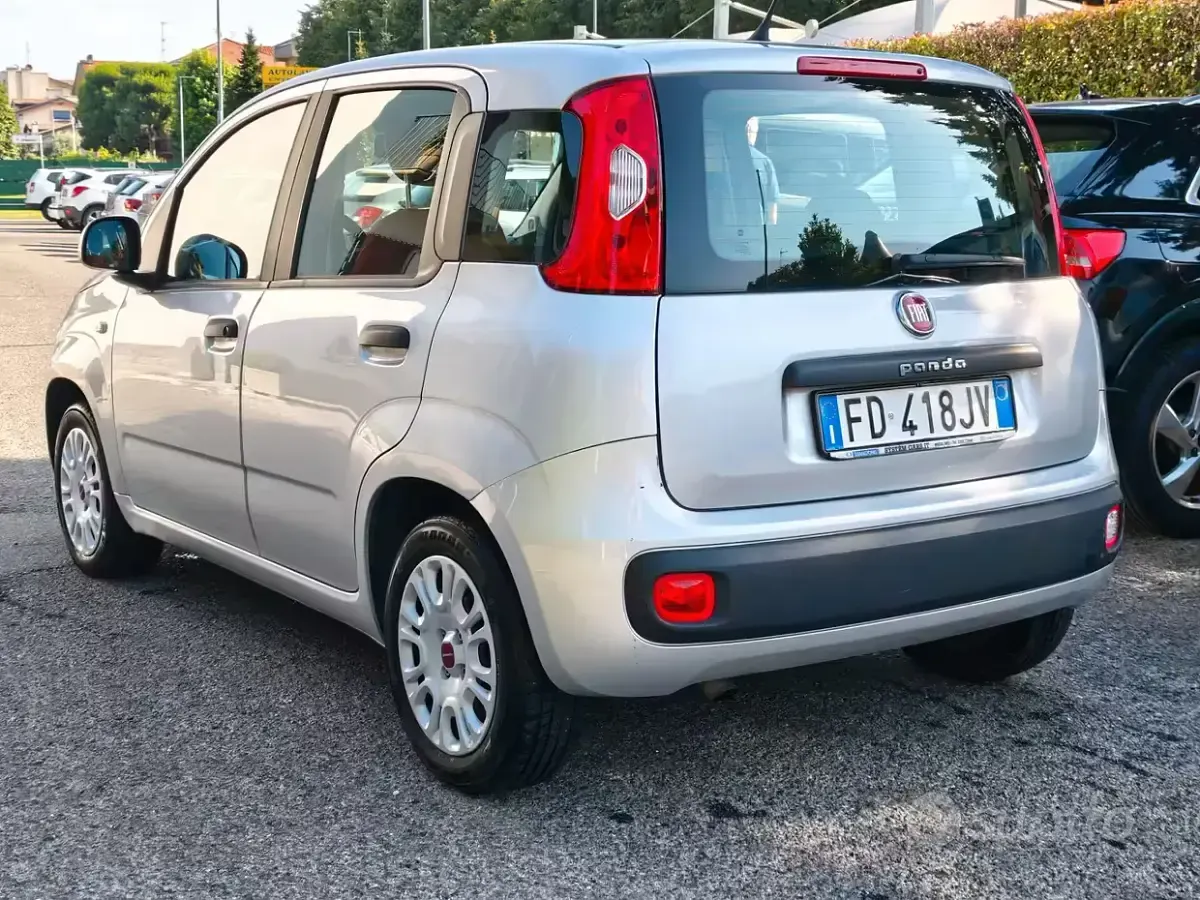 Usata Fiat Panda Easy 85 CV (62 kW) 2016 Grigio Utilitaria