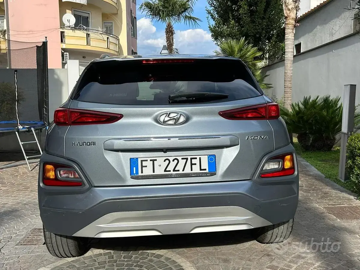 Usata Hyundai Kona Turbo 120 CV (88 kW) 2018 Grigio SUV