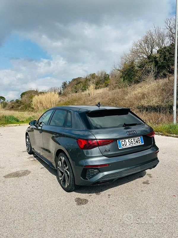 Usata Audi A3 S-Line 116 CV (85 kW) 2021 Grigio Berlina