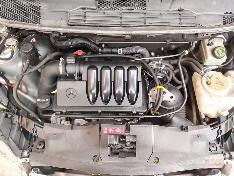 Usata Mercedes A160 Avantgarde 82 CV (60 kW) 2011 Grigio Utilitaria