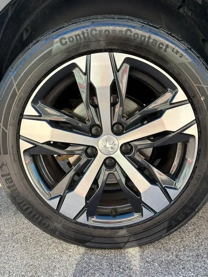 Usata Peugeot 3008 165 CV (121 kW) 2018 Marrone SUV