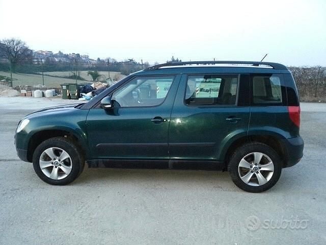 Usata Skoda Yeti 140 CV (102 kW) 2011 Blu SUV