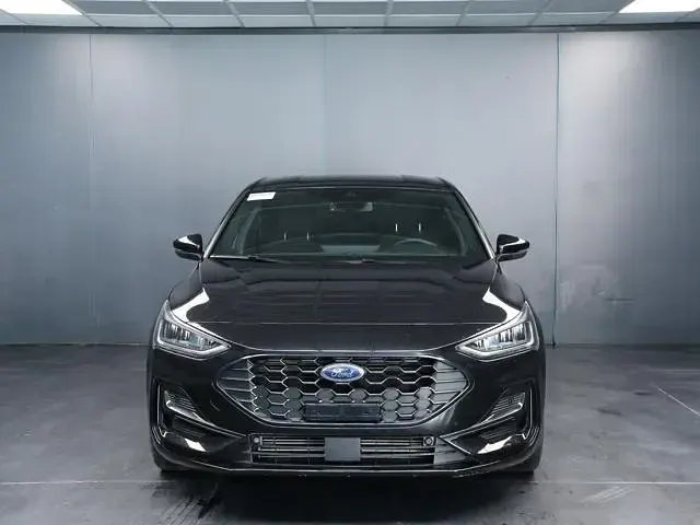 Usata Ford Focus ST-Line 154 CV (113 kW) 2025 Nero Berlina