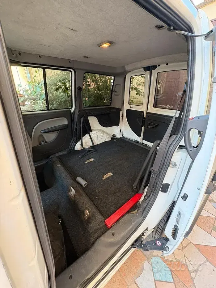 Usata Fiat Doblò 120 CV (88 kW) 2006 Bianco Monovolume