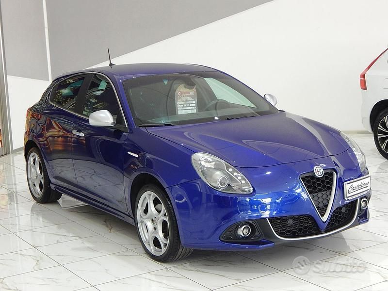 Usata Alfa Romeo Giulietta Super 120 CV (88 kW) 2019 Blu Utilitaria