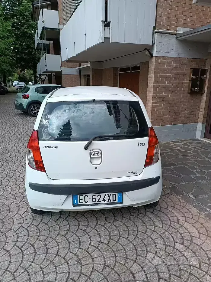 Usata Hyundai i10 66 CV (48 kW) 2010 Bianco Utilitaria
