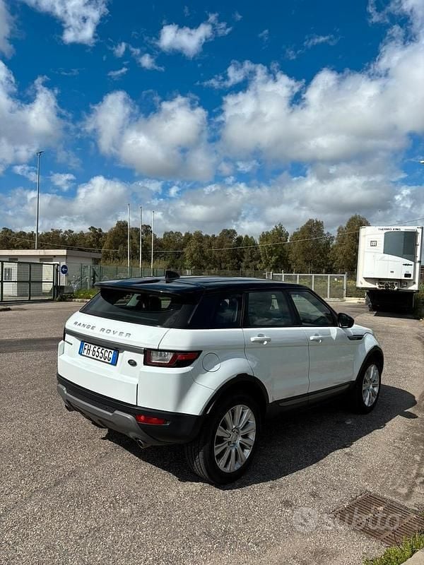 Usata Land Rover Range Rover evoque HSE Dynamic 150 CV (110 kW) 2017 Bianco SUV