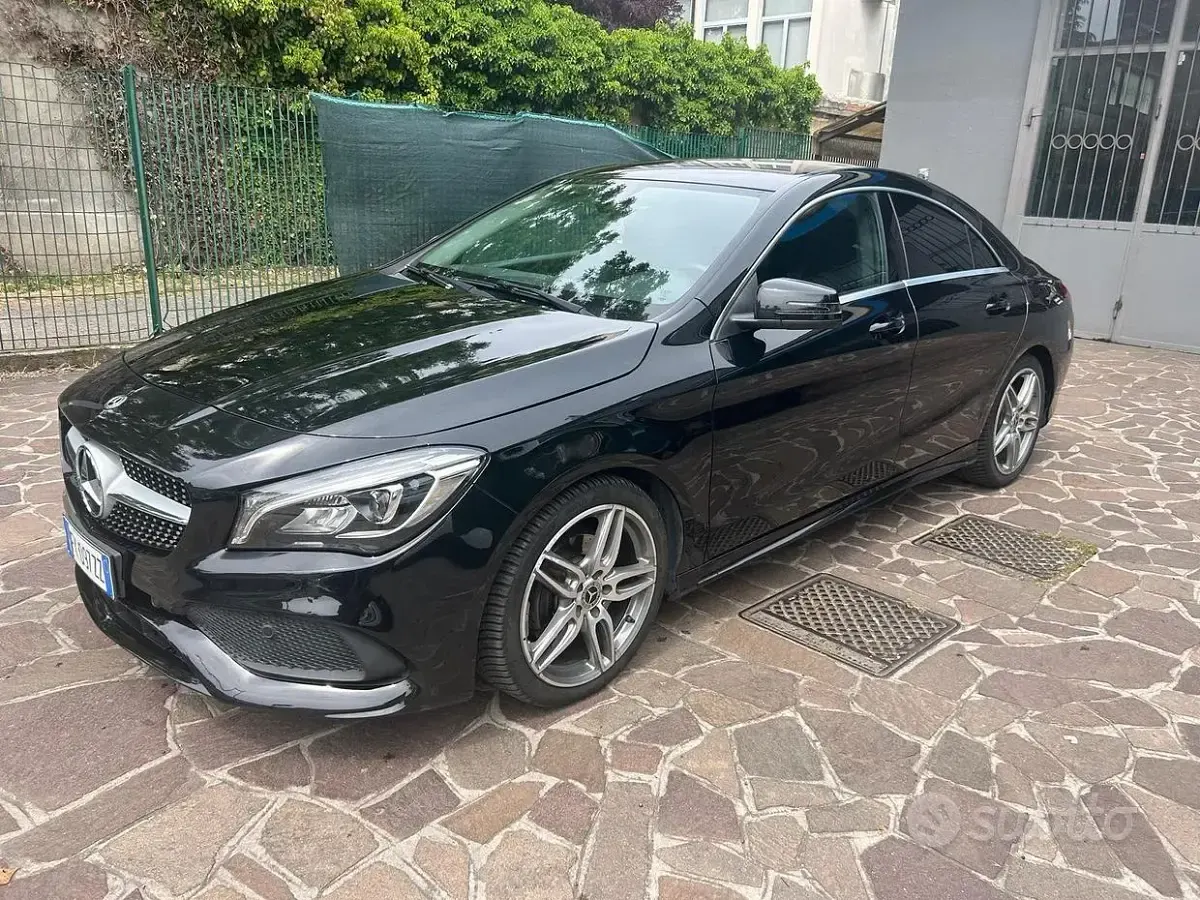 Usata Mercedes CLA200 Premium 136 CV (100 kW) 2017 Nero Berlina
