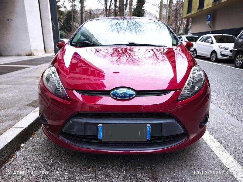 Usata Ford Fiesta 82 CV (60 kW) 2009 Rosso Utilitaria