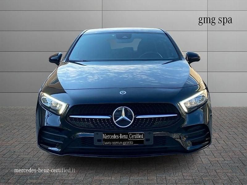 Usata Mercedes A180 Premium 116 CV (85 kW) 2022 Nero Utilitaria