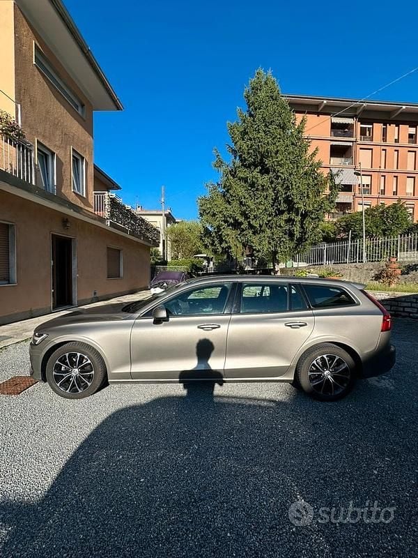 Usata Volvo V60 150 CV (110 kW) 2020 Station wagon