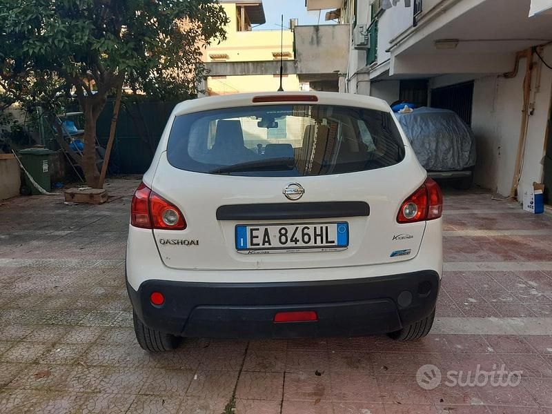 Usata Nissan Qashqai 106 CV (77 kW) 2010 Bianco SUV