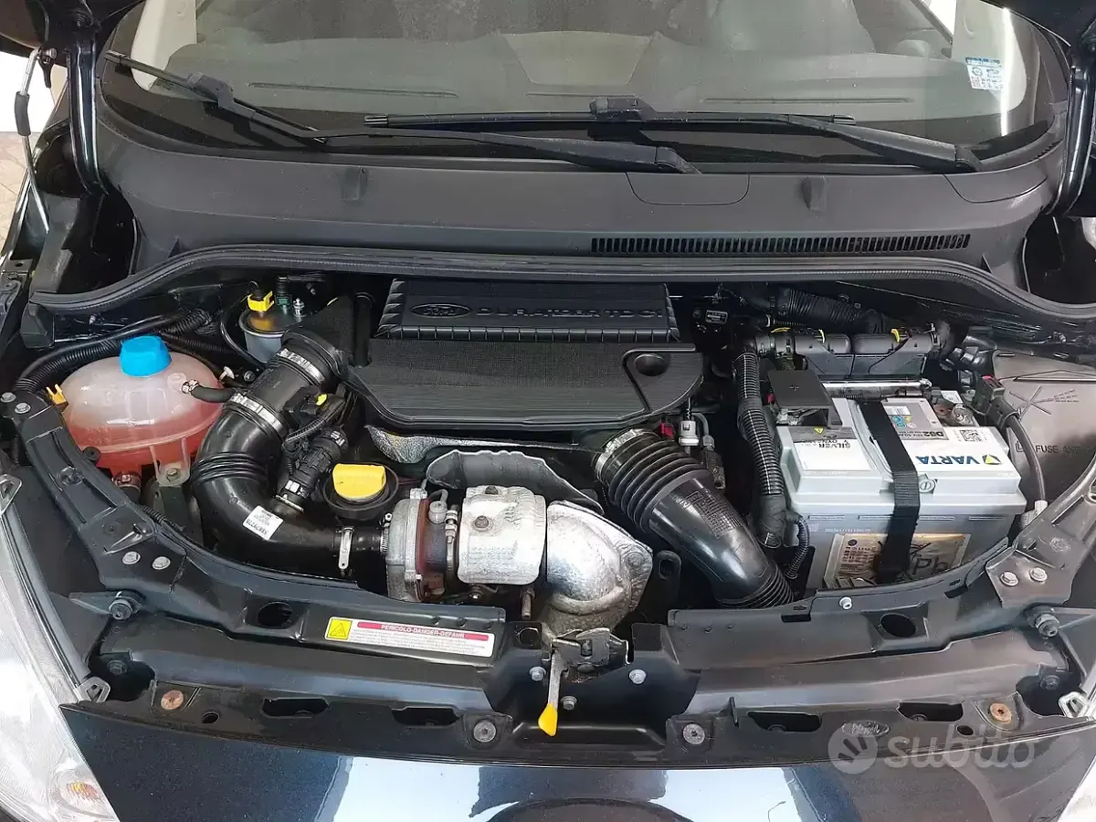 Usata Ford Ka 75 CV (55 kW) 2014 Nero Utilitaria