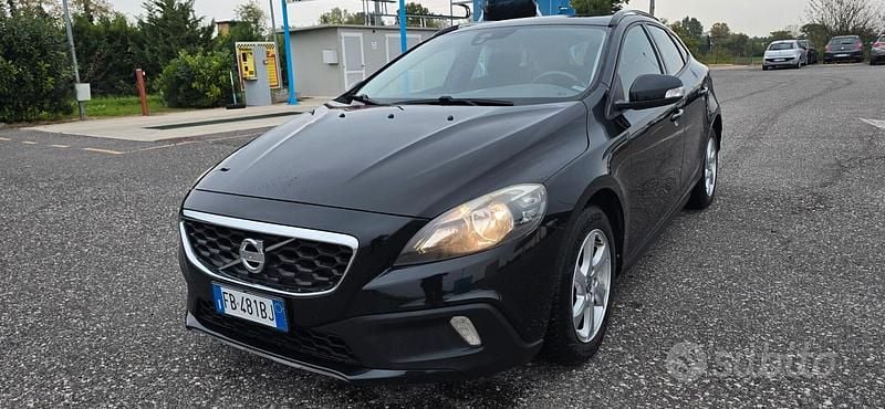 Usata Volvo V40 CC 119 CV (87 kW) 2015 Nero Station wagon