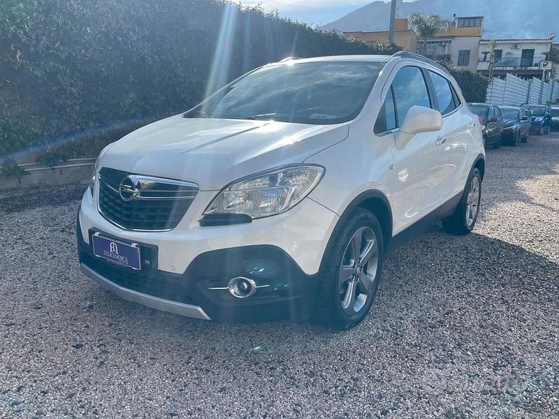 Bianco Usata 2014 Opel Mokka Cosmo SUV | 4900 € (Ottimo prezzo) - Immagine 1/4