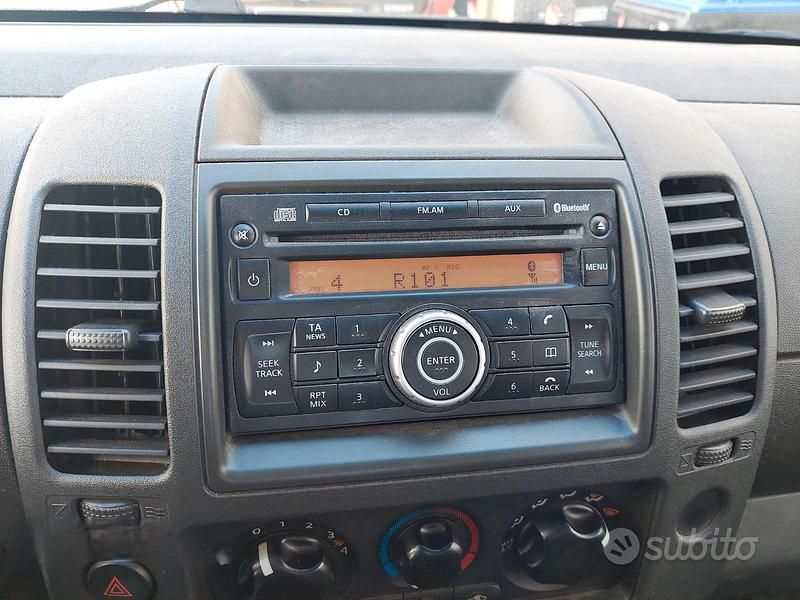 Usata Nissan Navara 2014 Grigio Pick-up