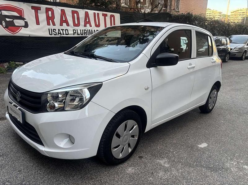 Bianco Usata 2015 Suzuki Celerio Due volumi | 5900 € (Buon prezzo) - Immagine 1/4