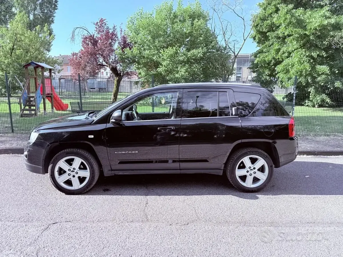 Usata Jeep Compass 163 CV (119 kW) 2011 Blu SUV