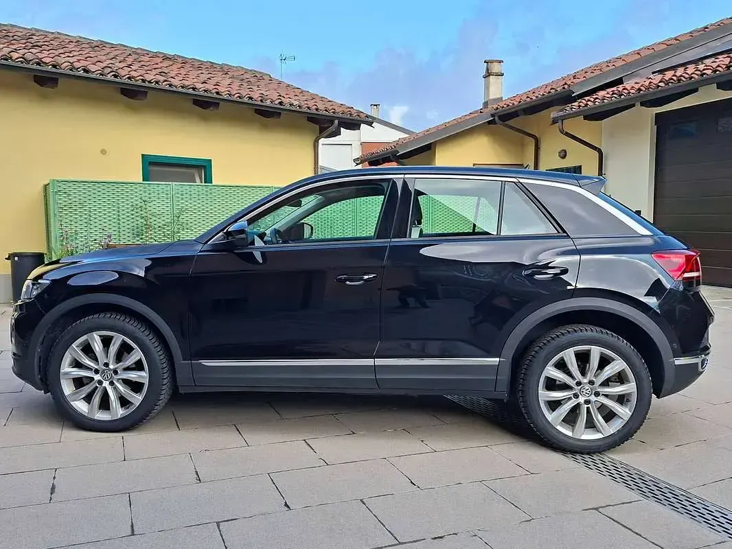 Usata VW T-Roc Advance 150 CV (110 kW) 2019 Nero SUV