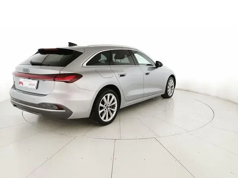 Usata Audi A5 Advanced 204 CV (150 kW) 2025 Argento Station wagon