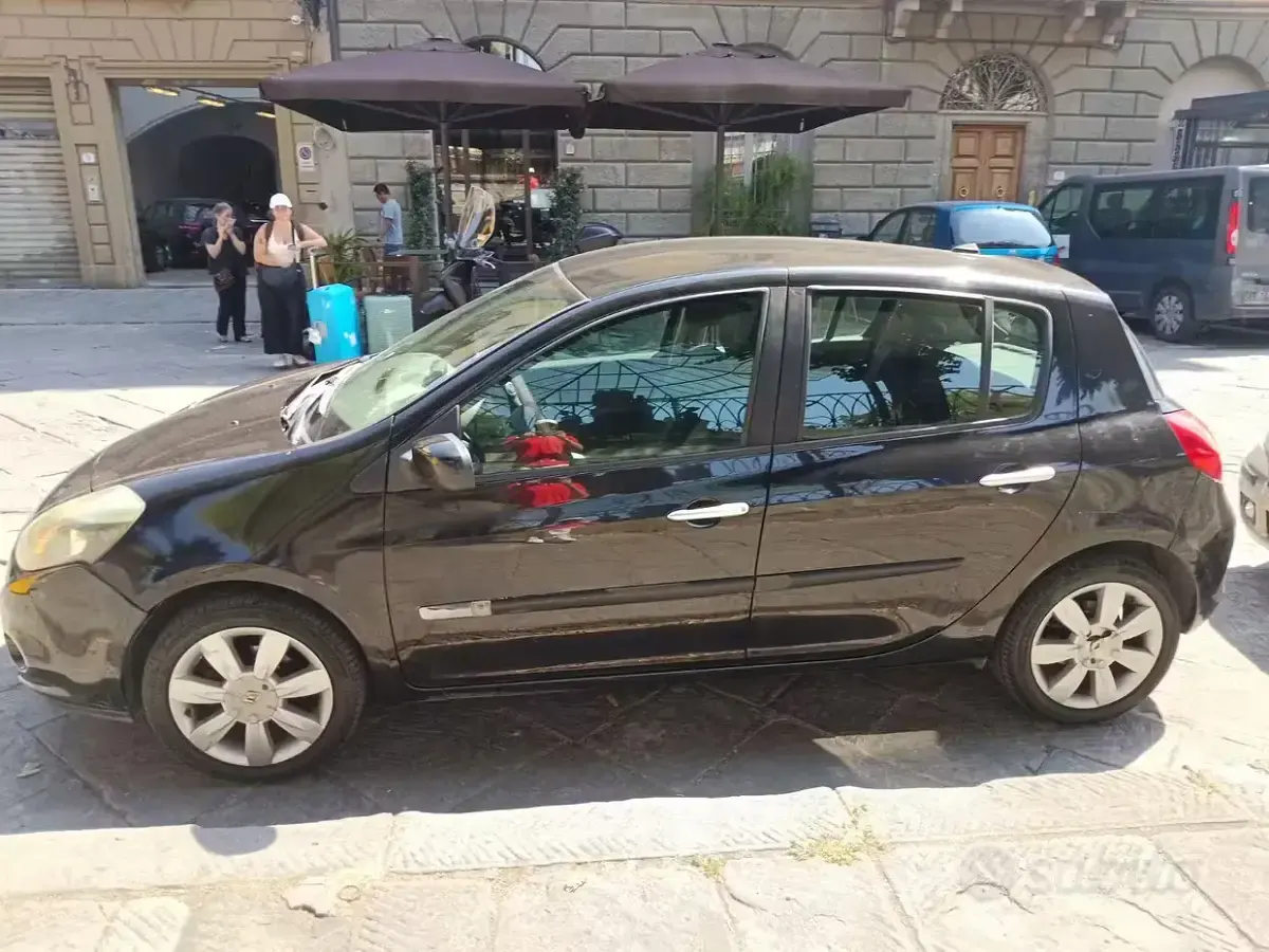 Usata Renault Clio II 101 CV (74 kW) 2010 Nero Berlina