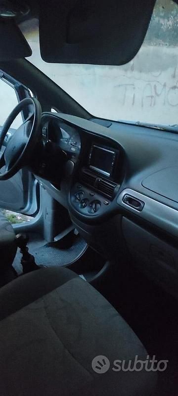Usata Chevrolet Tacuma 2001 Grigio Monovolume