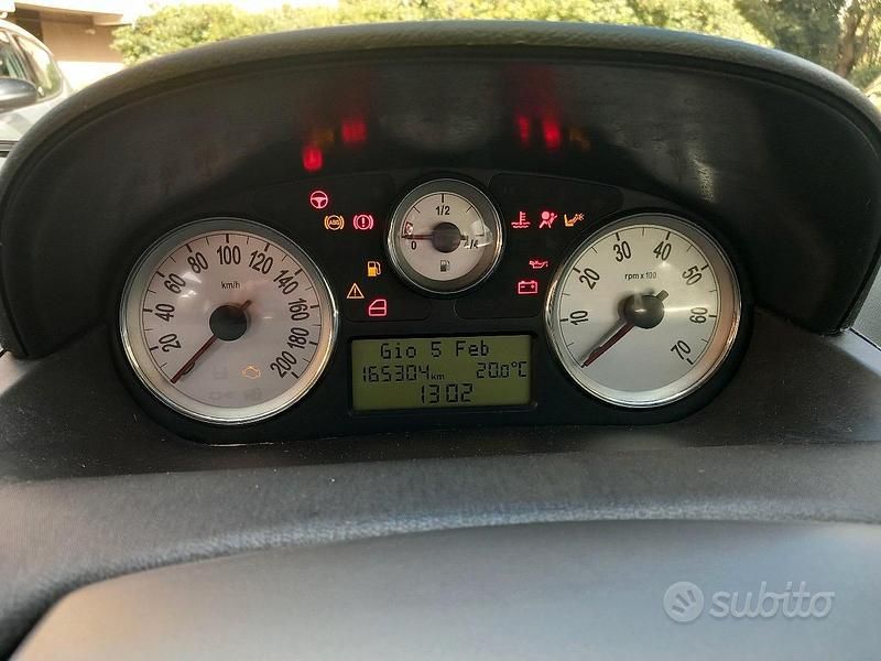 Usata Lancia Ypsilon 60 CV (44 kW) 2008 Nero Utilitaria