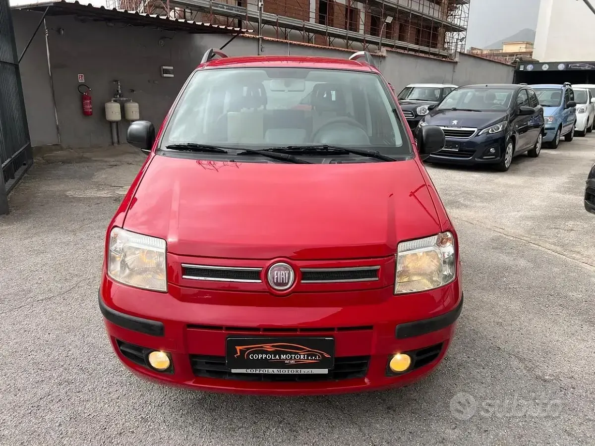 Usata Fiat Panda Dynamic 60 CV (44 kW) 2010 Rosso Utilitaria