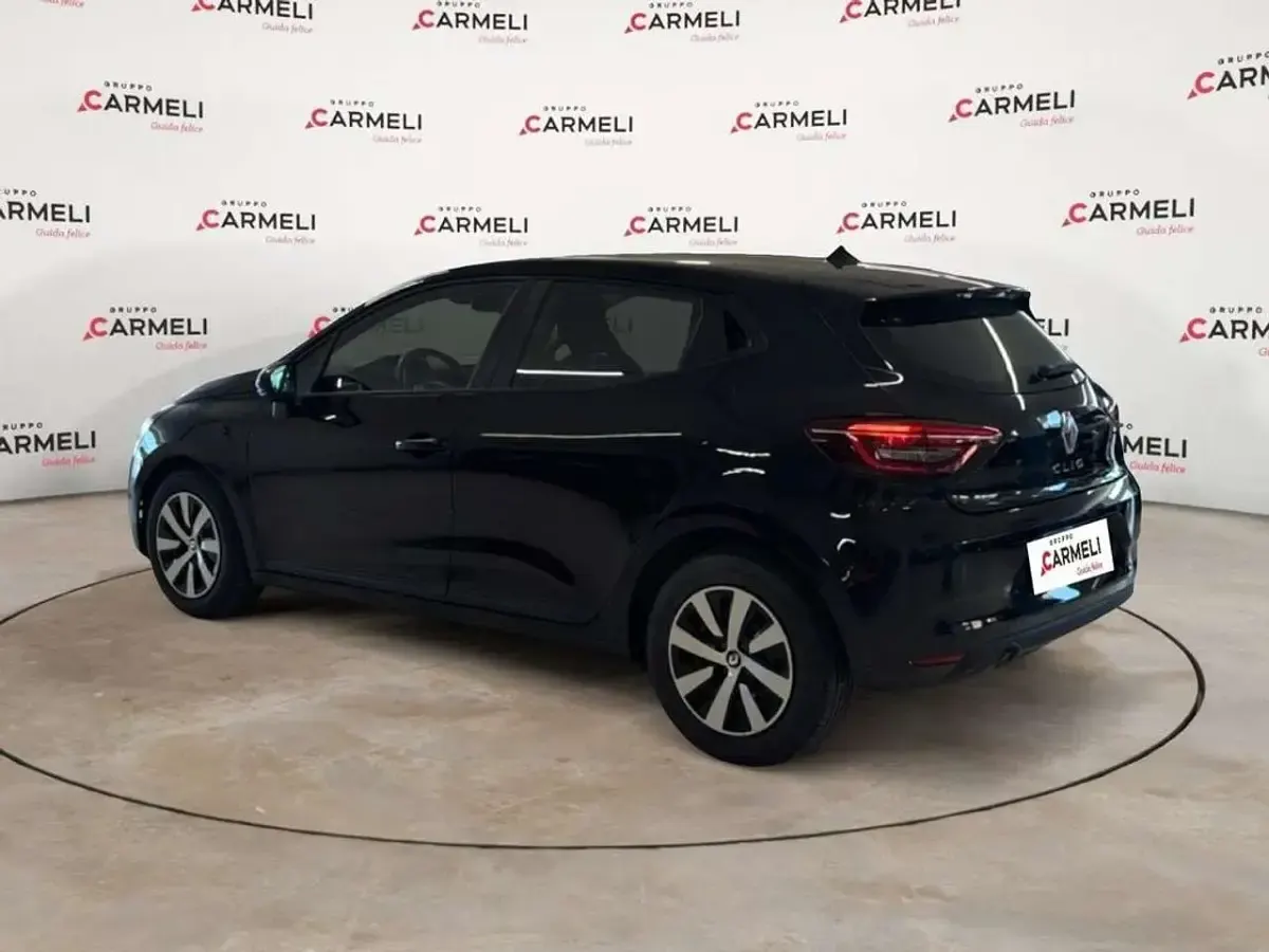 Usata Renault Clio V Equilibre 67 CV (49 kW) 2023 Nero etoilé Berlina