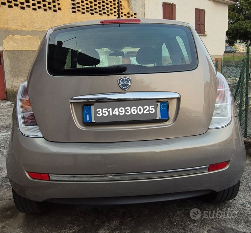 Usata Lancia Ypsilon S 69 CV (50 kW) 2011 Marrone Utilitaria