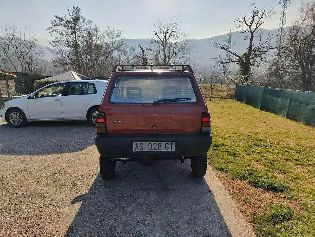 Usata Fiat Panda 4x4 54 CV (39 kW) 1997 Rosso Utilitaria
