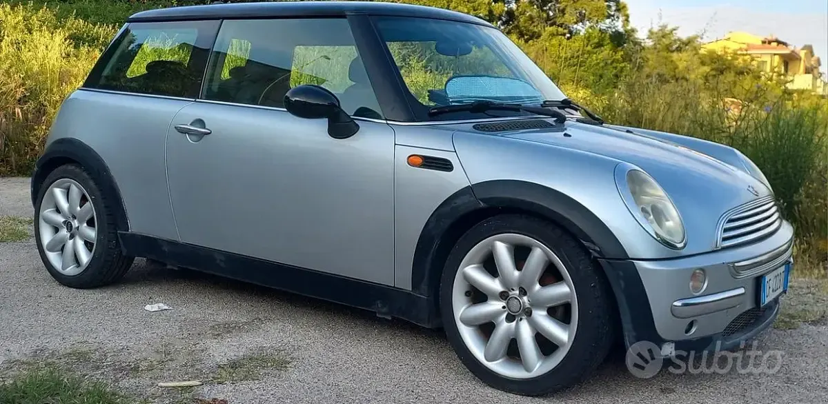 Usata Mini Cooper 116 CV (85 kW) 2003 Grigio Utilitaria