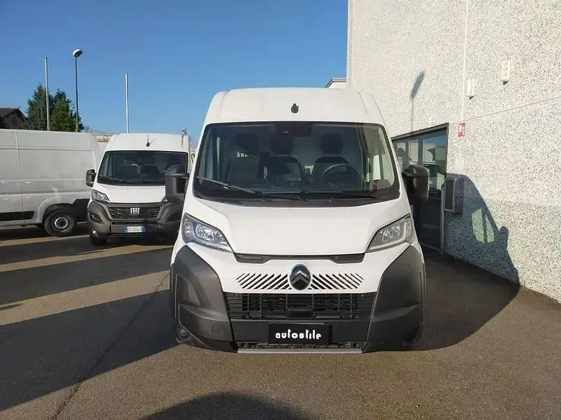 Usata Citroën Jumper 140 CV (102 kW) 2024 Bianco Monovolume
