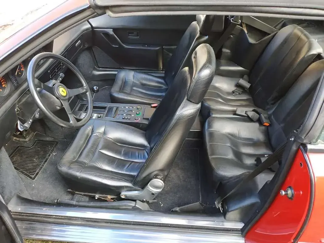 Usata Ferrari Mondial 269 CV (197 kW) 1988 Rosso Cabrio