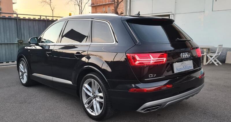 Usato 2017 Audi Q7 3.0 Diesel 272 CV (34.000 €)