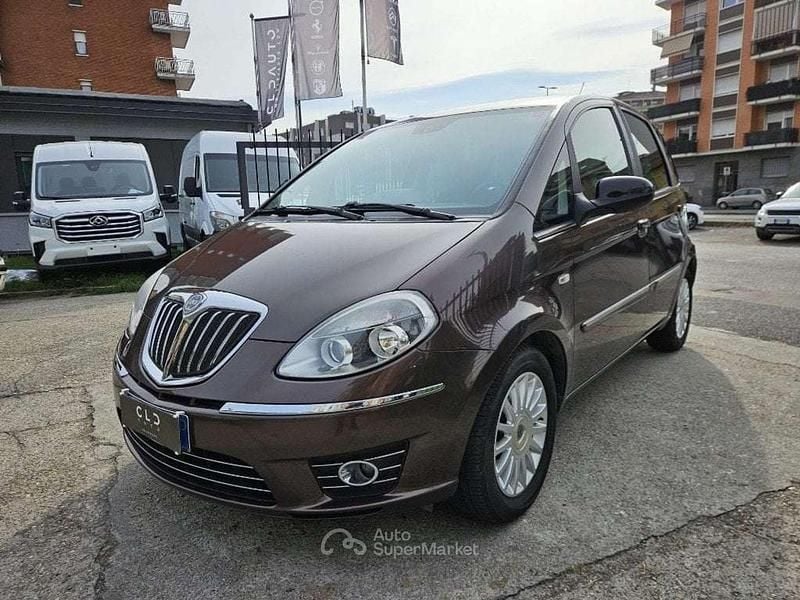 Usata Lancia Musa 95 CV (69 kW) 2012 Marrone Monovolume