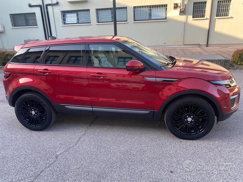 Usata Land Rover Range Rover evoque 150 CV (110 kW) 2016 Rosso SUV