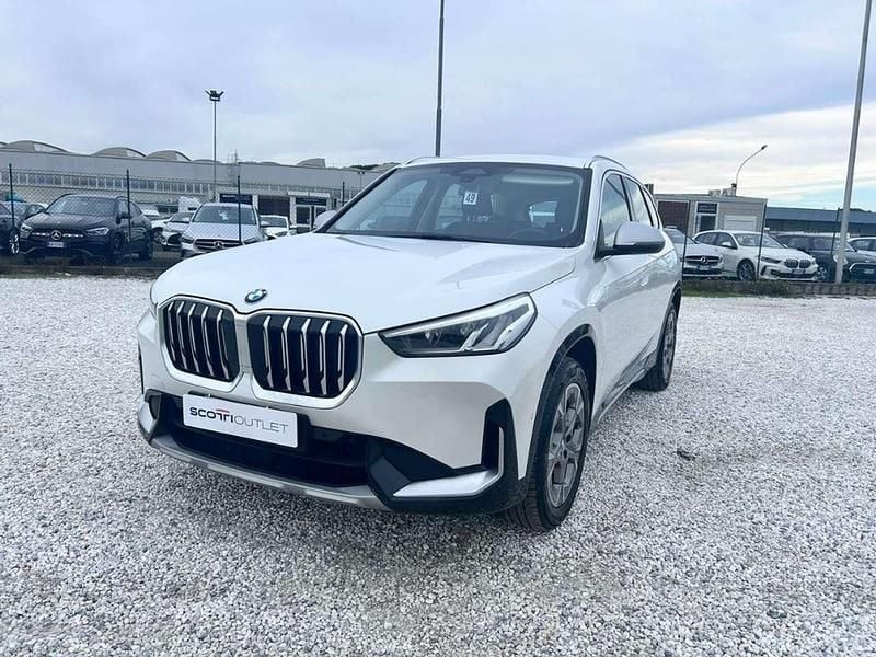 Bianco perla Usata 2023 BMW X1 xLine SUV | 35.900 € (Super prezzo) - Immagine 1/4
