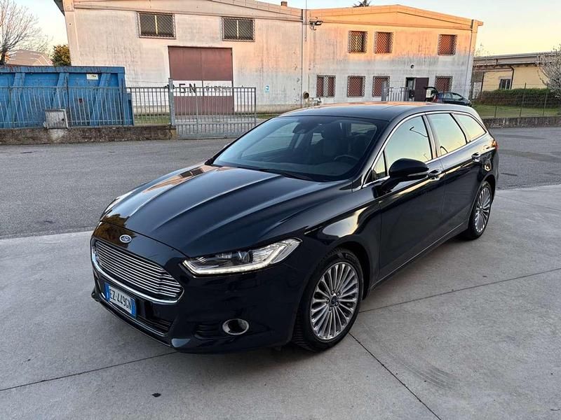 Usata Ford Mondeo Titanium S 179 CV (131 kW) 2015 Nero Station wagon
