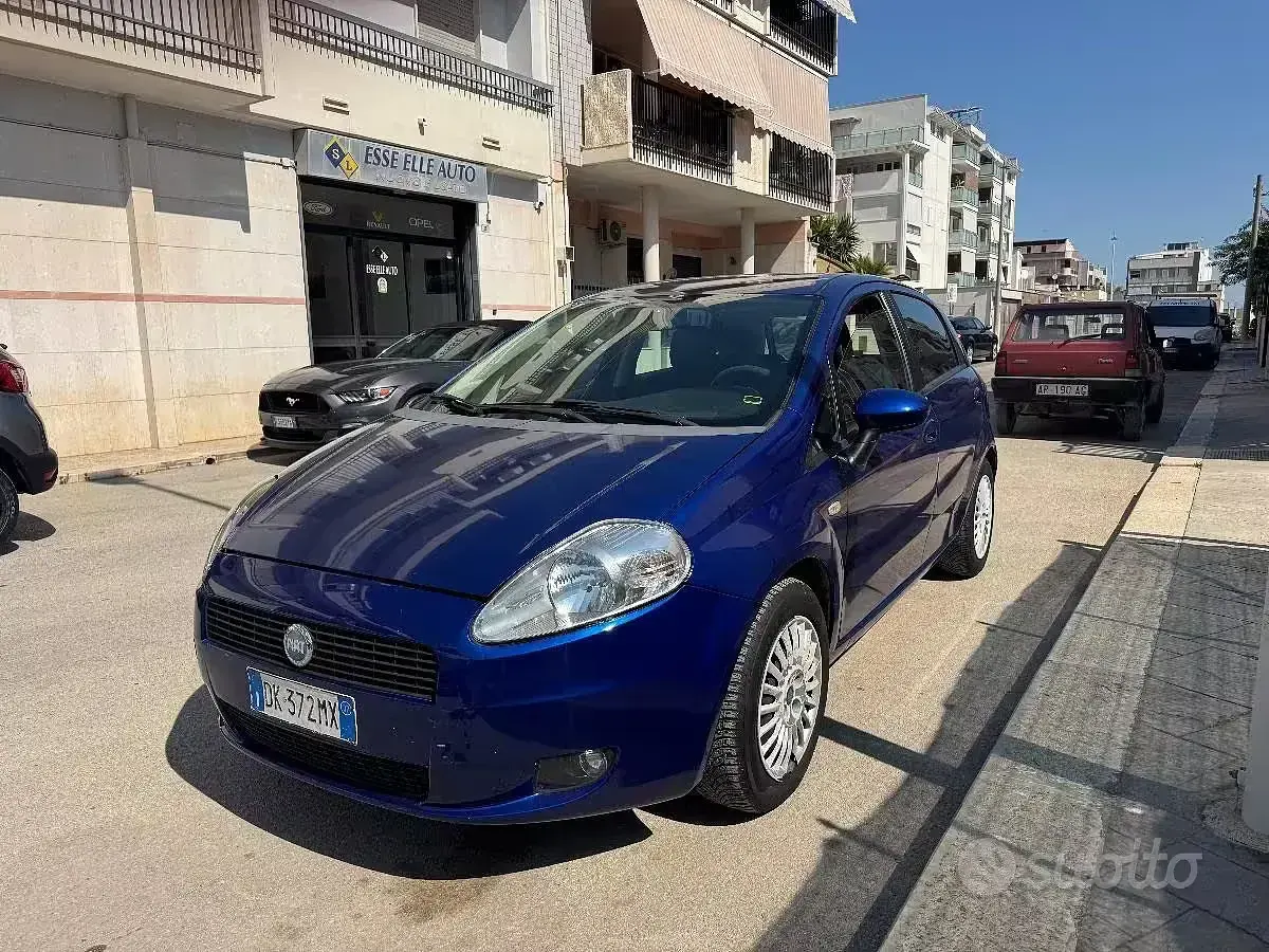 Usata Fiat Grande Punto Dynamic 65 CV (47 kW) 2007 Utilitaria