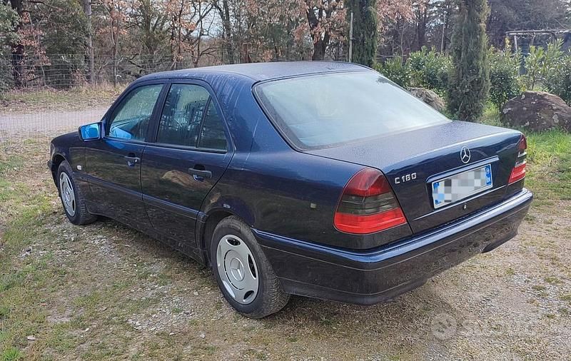Usata Mercedes C180 Classic 122 CV (89 kW) 1999 Blu Berlina