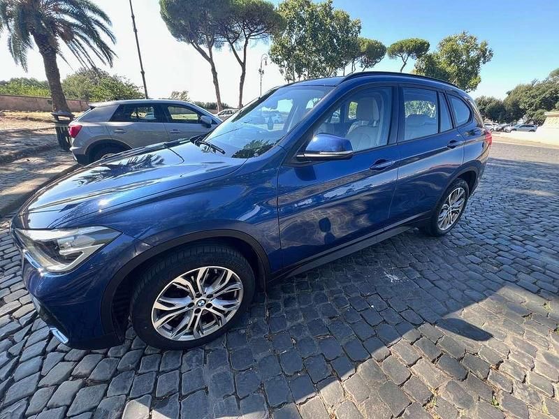 Blu/azzurro Usata 2021 BMW X1 Advantage SUV | 23.000 € (Buon prezzo) - Immagine 1/4