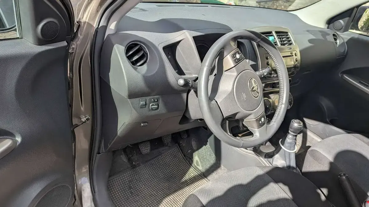 Usata Toyota Urban Cruiser 90 CV (66 kW) 2012 Bronzo Utilitaria