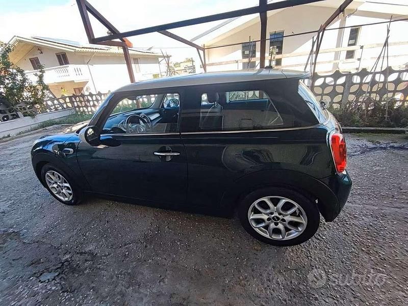 Usata Mini Cooper 136 CV (100 kW) 2017 Verde Utilitaria