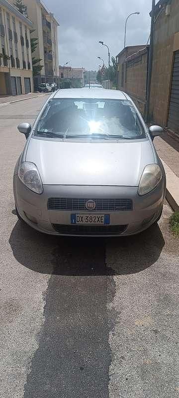 Usata Fiat Grande Punto Active 75 CV (55 kW) 2009 Utilitaria