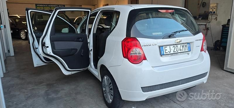 Usata Chevrolet Aveo LS 86 CV (63 kW) 2012 Bianco Berlina
